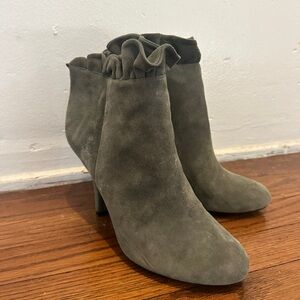 Elegant Suede Ankle Boots